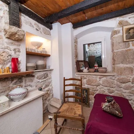 Feriehus House Mars In Podgora, Jacuzzi