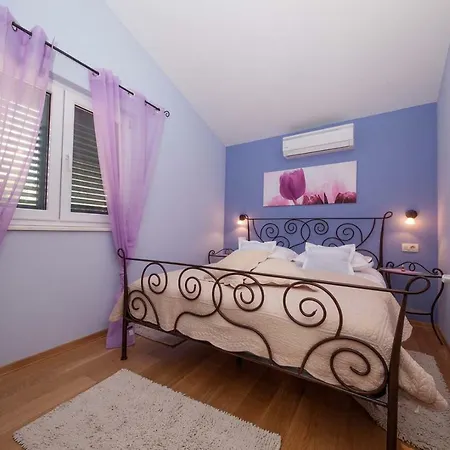 House Mars In Podgora, Jacuzzi Feriehus Podgora (Split-Dalmatia)